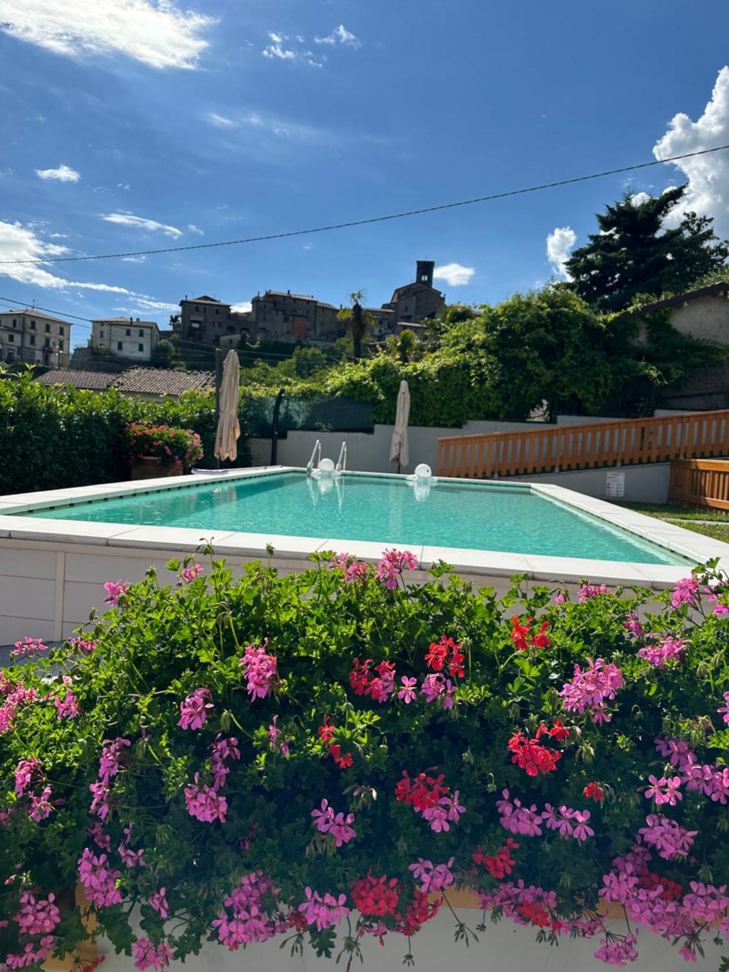 Casa Margherita Celide San Romano Eksteriør bilde